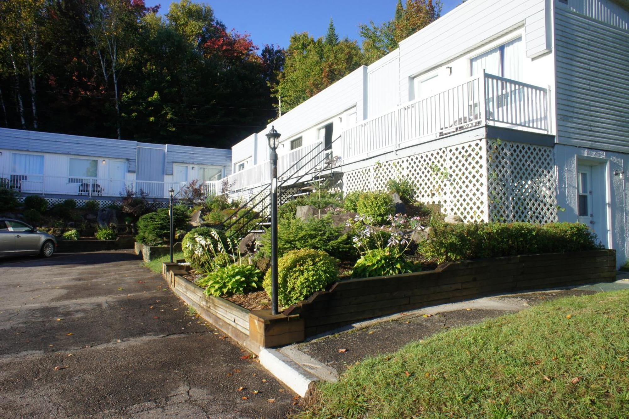 Motel Clair Mont Sainte-Agathe-des-Monts Zewnętrze zdjęcie